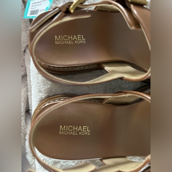 Michael Kors Kailey lug sandal - Picture 6 of 13